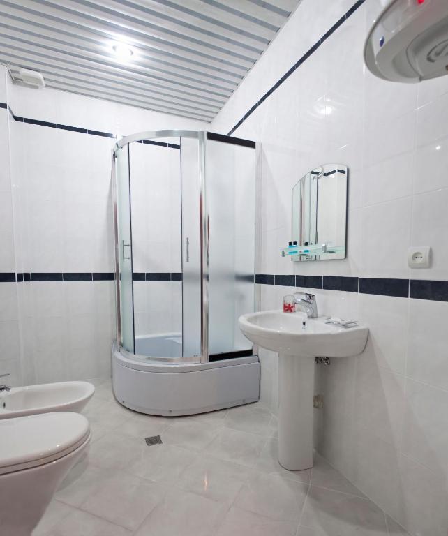 Astoria Hotel Tbilisi Zimmer foto