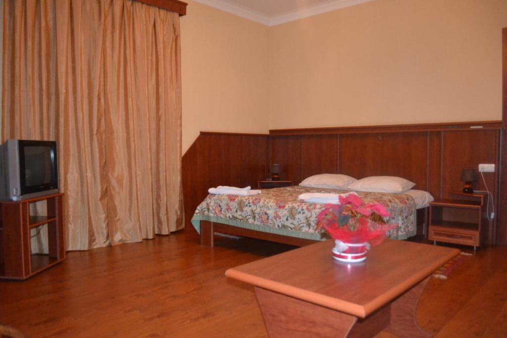 Astoria Hotel Tbilisi Zimmer foto